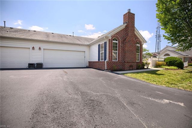303 Garman LOOP, Yorktown, VA 23690
