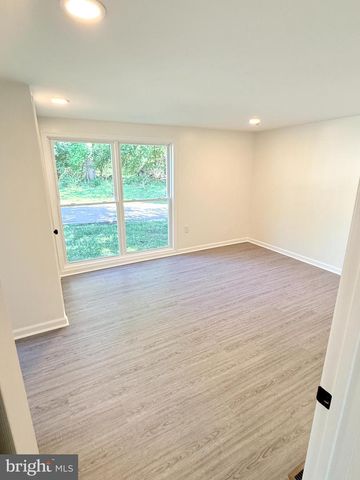 145 DEVON DR, Norristown, PA 19403