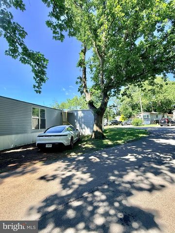 145 DEVON DR, Norristown, PA 19403