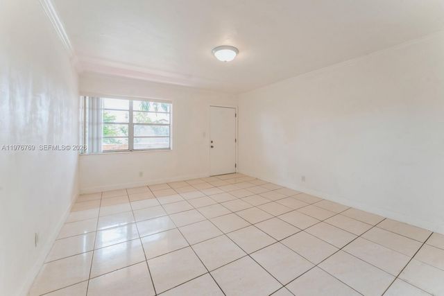 11005 SW 1st St 203, Sweetwater, FL 33174