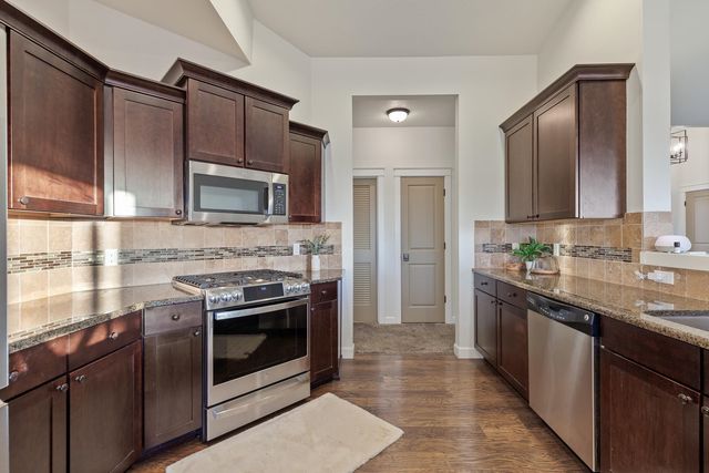 15 S Legacy Ridge Dr, Liberty Lake, WA 99019