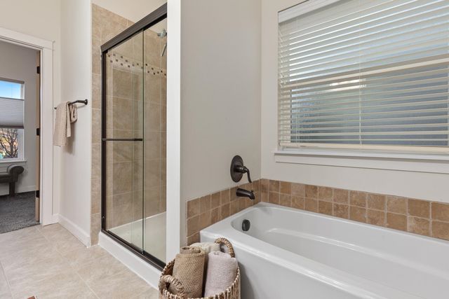 15 S Legacy Ridge Dr, Liberty Lake, WA 99019