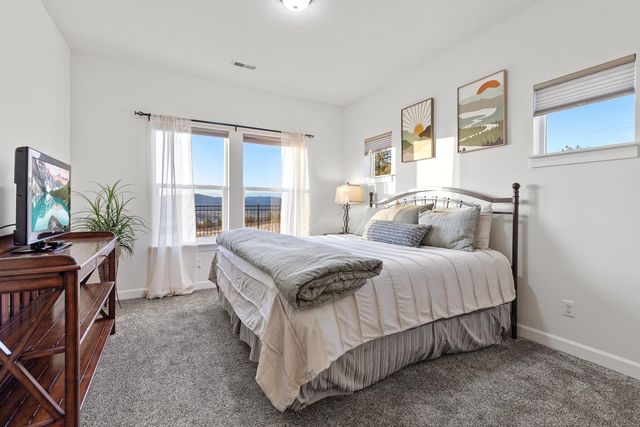 15 S Legacy Ridge Dr, Liberty Lake, WA 99019