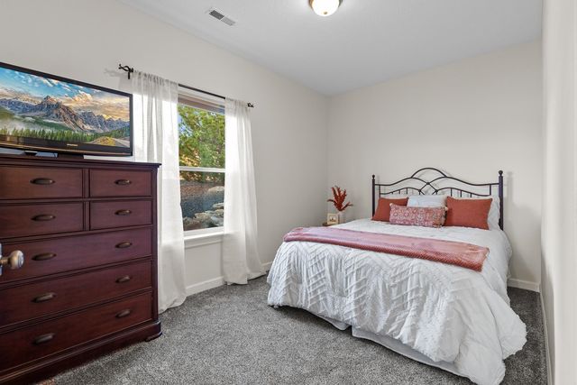 15 S Legacy Ridge Dr, Liberty Lake, WA 99019