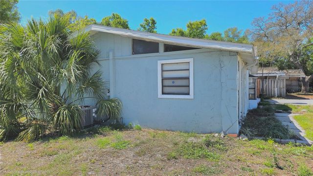 703 13TH AVENUE NW, Largo, FL 33770