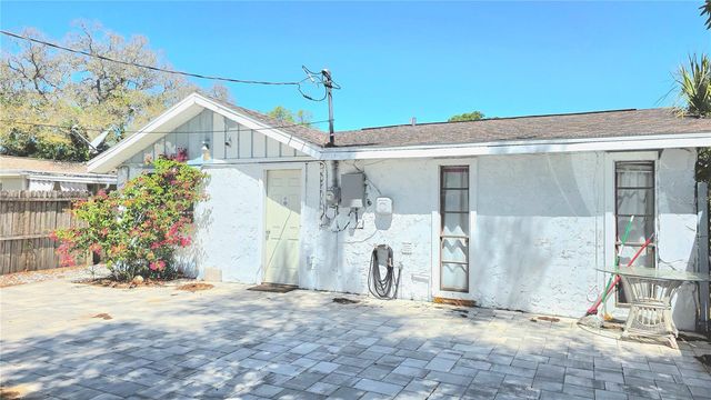 703 13TH AVENUE NW, Largo, FL 33770