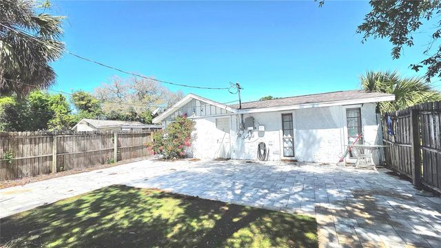 703 13TH AVENUE NW, Largo, FL 33770