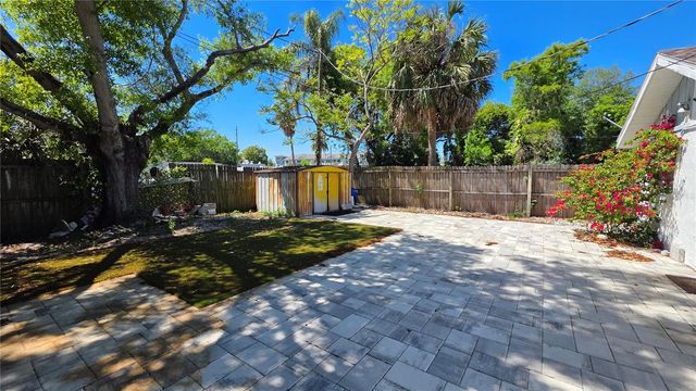 703 13TH AVENUE NW, Largo, FL 33770