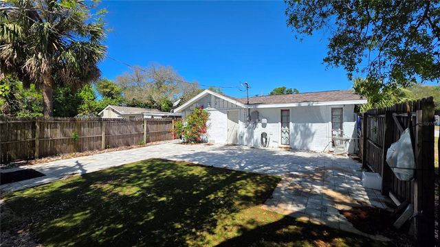 703 13TH AVENUE NW, Largo, FL 33770