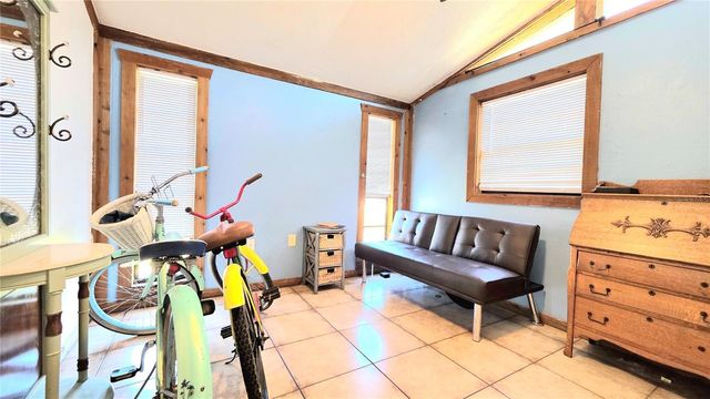 703 13TH AVENUE NW, Largo, FL 33770