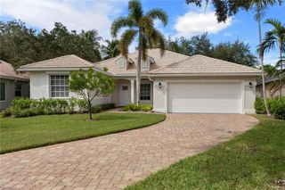 1511 Whispering Oaks CIR, Naples, FL 34110