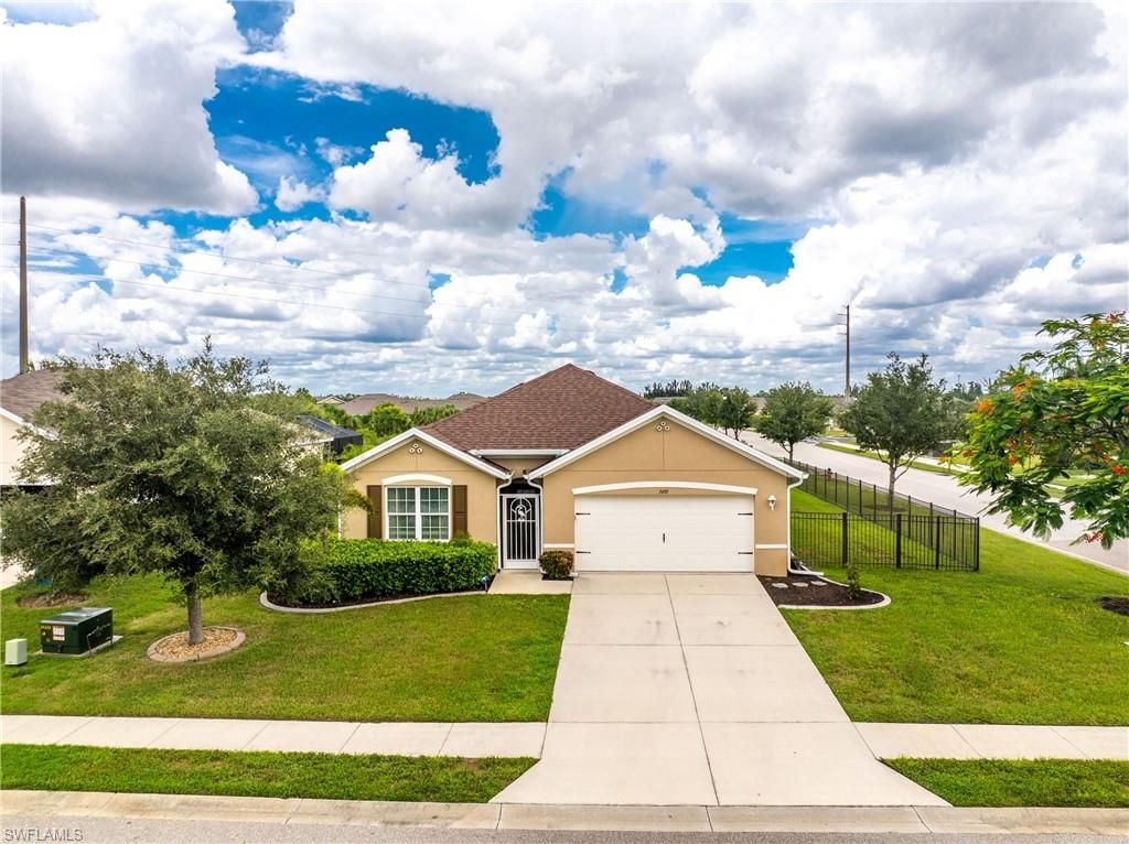 7492 Mikasa DR, PUNTA GORDA, FL 33950 — photo 2