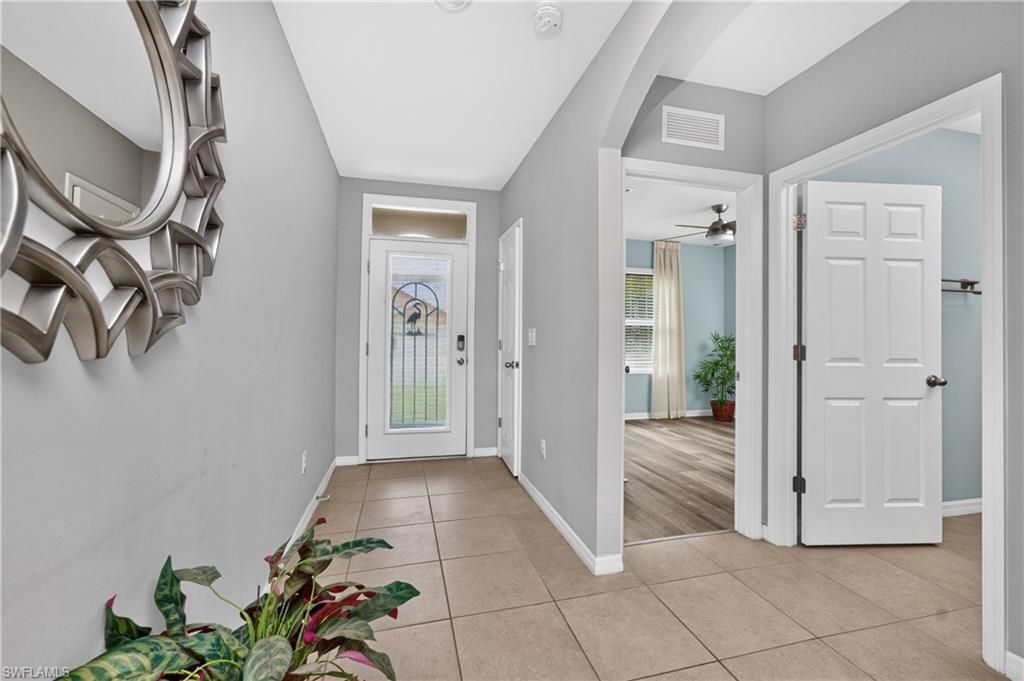 7492 Mikasa DR, PUNTA GORDA, FL 33950 — photo 4