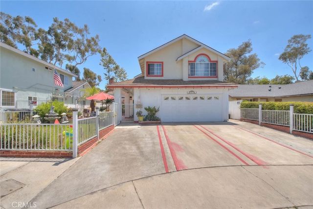 22676 Genova, Laguna Hills, CA 92653