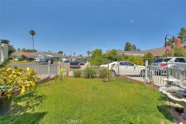 22676 Genova, Laguna Hills, CA 92653