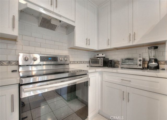 22676 Genova, Laguna Hills, CA 92653