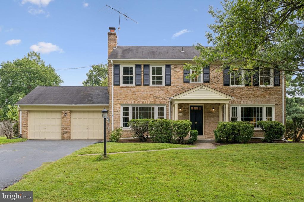 17 ORCHARD WAY, Potomac, MD 20854