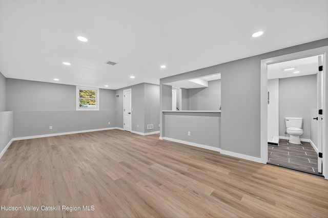 6 Pamal Lane, New Paltz, NY 12561