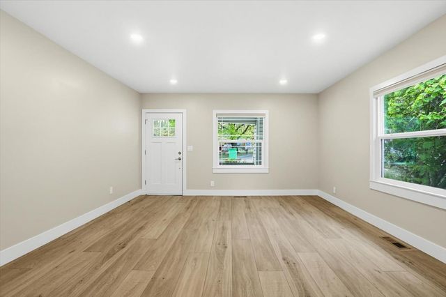 225 Bank St, Grass Valley, CA 95945