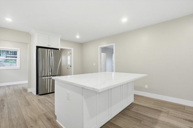 225 Bank St, Grass Valley, CA 95945