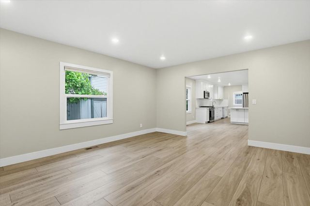 225 Bank St, Grass Valley, CA 95945