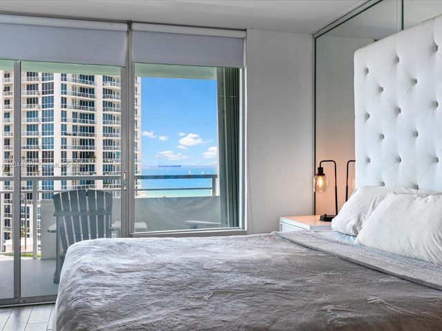 400 S Pointe Drive 1102, Miami Beach, FL 33139