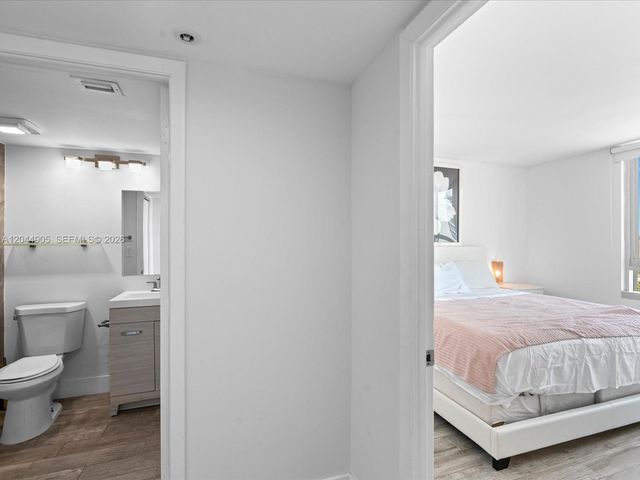 400 S Pointe Drive 1102, Miami Beach, FL 33139