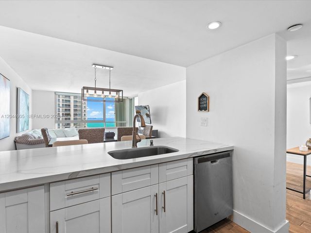 400 S Pointe Drive 1102, Miami Beach, FL 33139