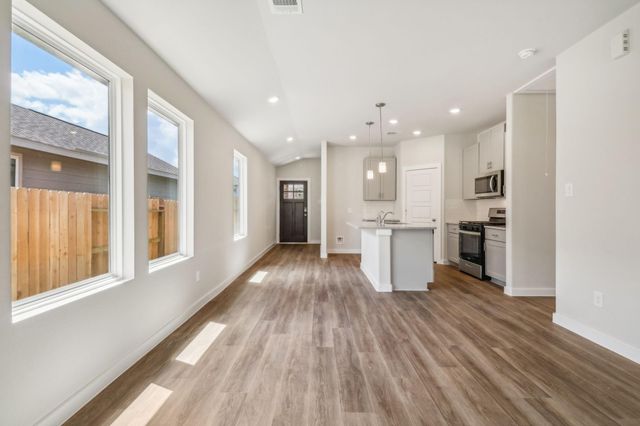 18718 Timber Glen Drive, Montgomery, TX 77316