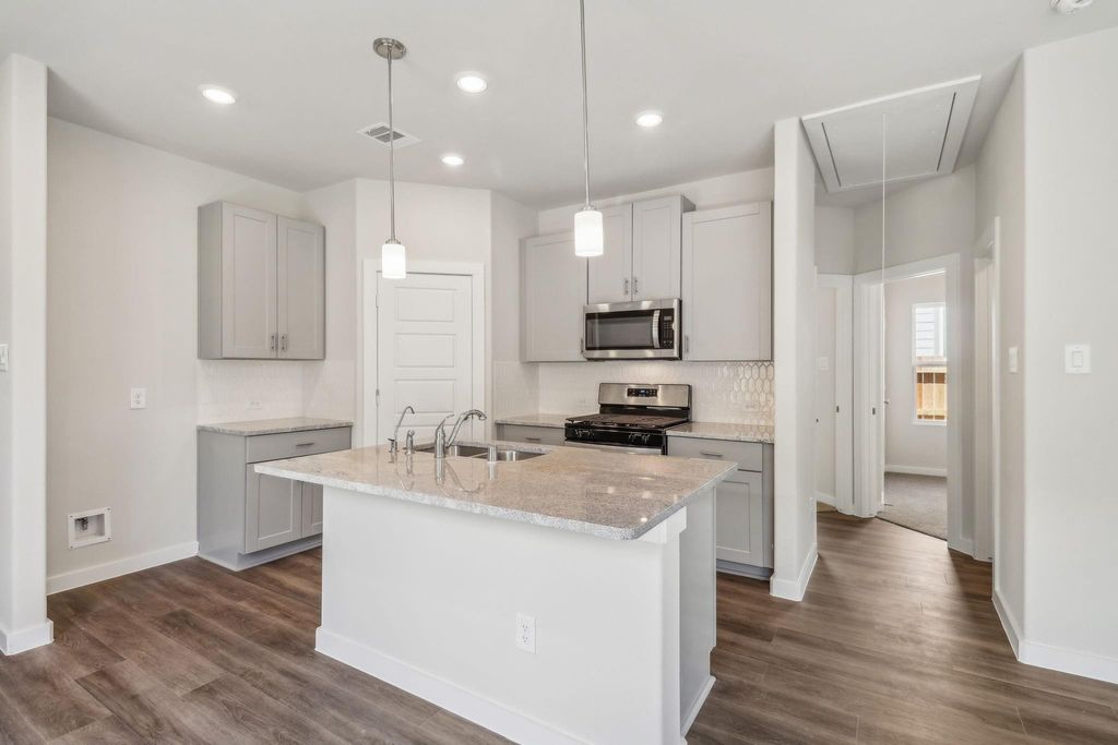 18718 Timber Glen Drive, Montgomery, TX 77316