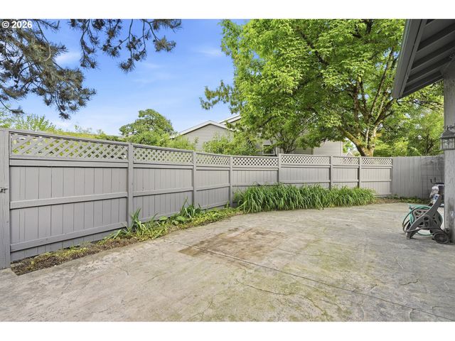 28612 Sw ASH MEADOWS Blvd 30, Wilsonville, OR 97070