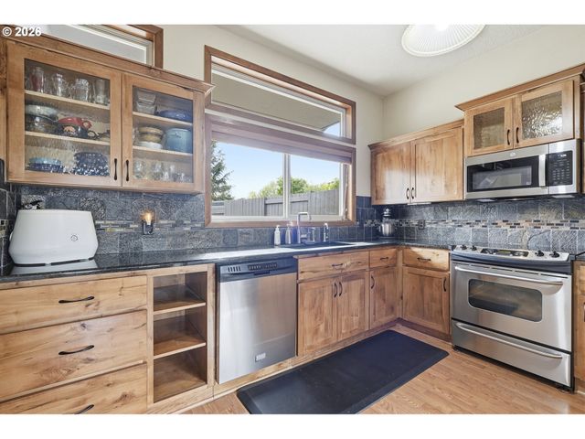 28612 Sw ASH MEADOWS Blvd 30, Wilsonville, OR 97070