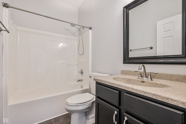 16642 Flintlock Circle, Noblesville, IN 46062