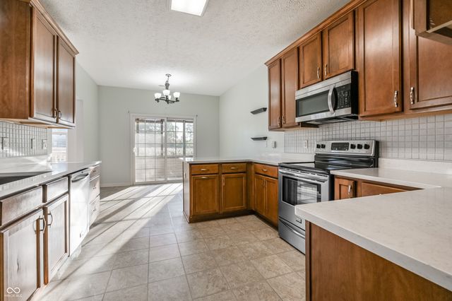 16642 Flintlock Circle, Noblesville, IN 46062