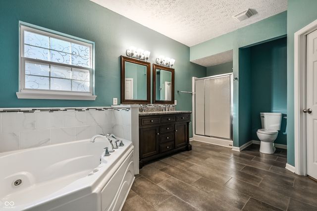 16642 Flintlock Circle, Noblesville, IN 46062