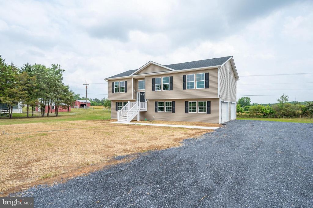 327 AUDREY LN, Inwood, WV 25428