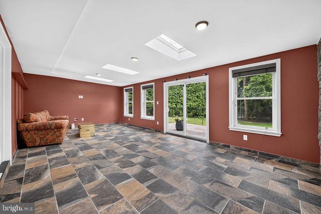 601 COOPERTOWN RD, Haverford, PA 19041