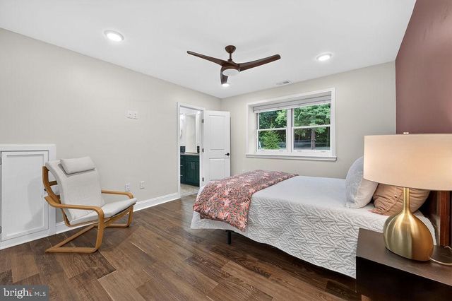 601 COOPERTOWN RD, Haverford, PA 19041