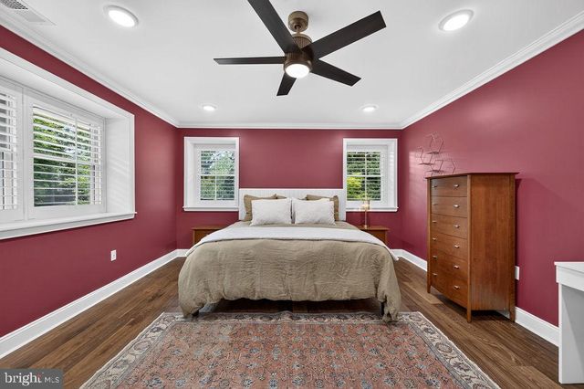 601 COOPERTOWN RD, Haverford, PA 19041