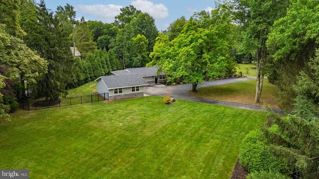 601 COOPERTOWN RD, Haverford, PA 19041