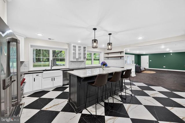 601 COOPERTOWN RD, Haverford, PA 19041