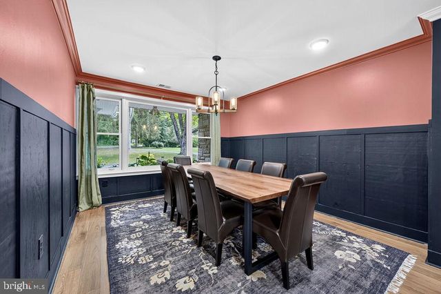 601 COOPERTOWN RD, Haverford, PA 19041