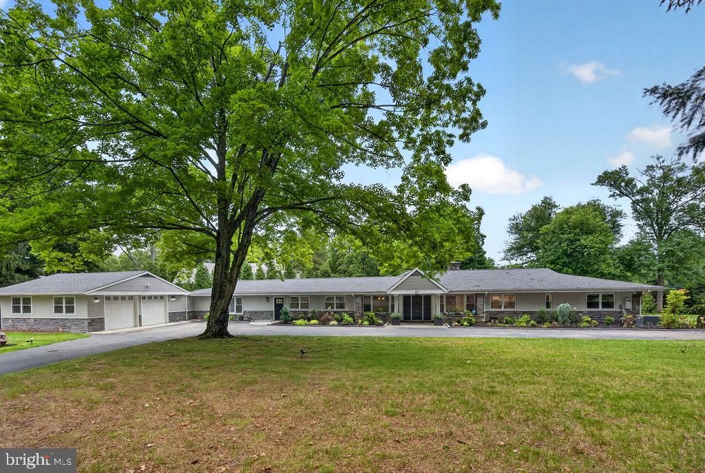 601 COOPERTOWN RD, Haverford, PA 19041