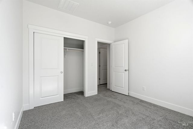 5770 N Arctic Point Ave, Meridian, ID 83646