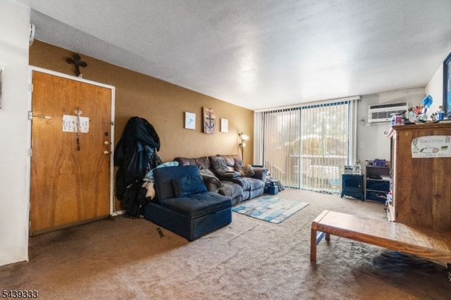468 Liberty St, Unit 101 101, Little Ferry Boro, NJ 07643