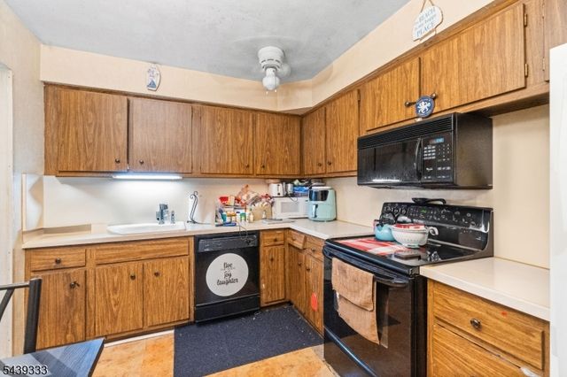 468 Liberty St, Unit 101 101, Little Ferry Boro, NJ 07643