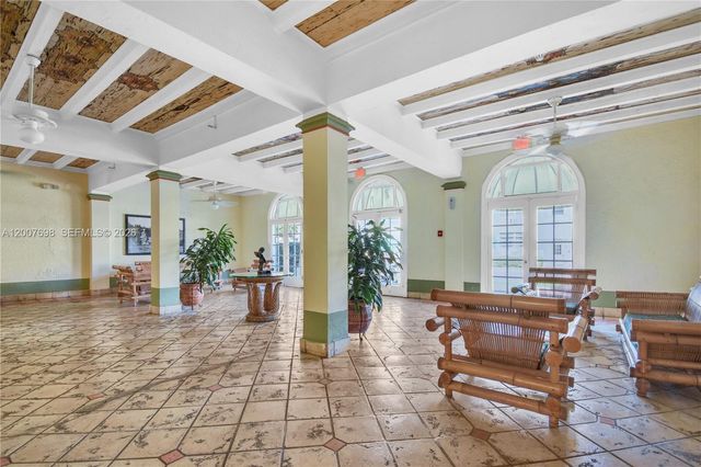 900 16th St 201, Miami Beach, FL 33139