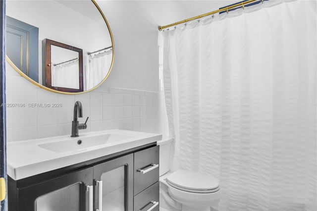 900 16th St 201, Miami Beach, FL 33139