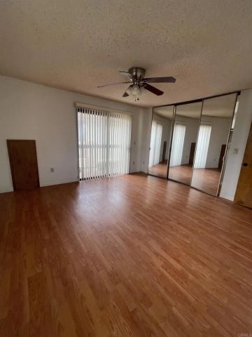 567 F, Coronado, CA 92118