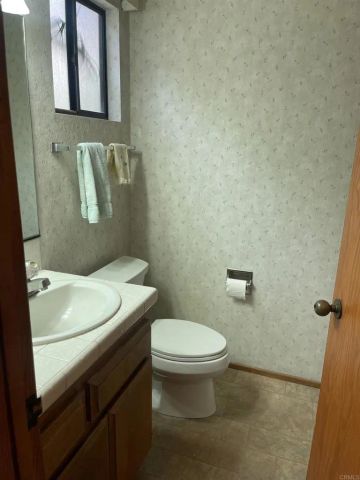 567 F, Coronado, CA 92118